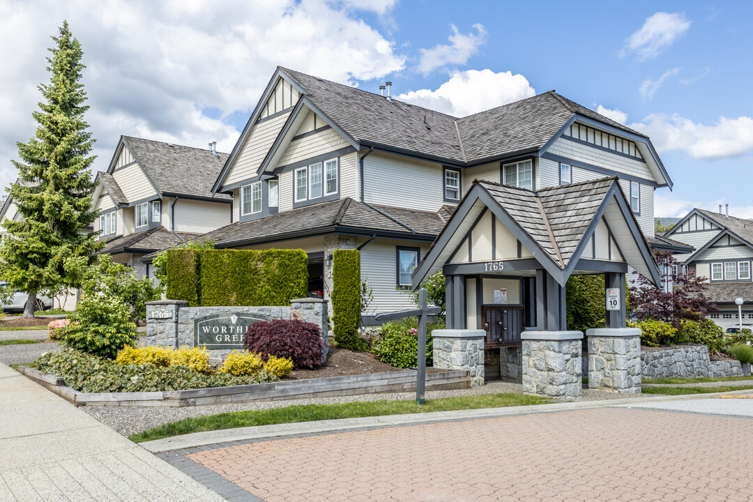 1765 Paddock Dr in Coquitlam, BC - Building Photo