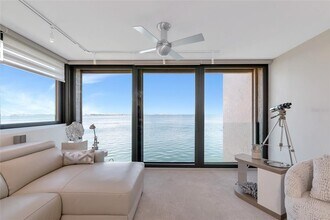 101 Sunset Dr in Sarasota, FL - Building Photo - Building Photo