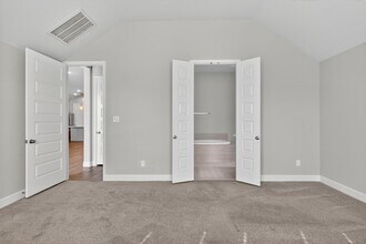 7435 Denali Dr in Katy, TX - Foto de edificio - Building Photo