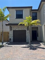 25232 SW 107th Ave in Homestead, FL - Building Photo