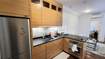 98 Myrtle St in Boston, MA - Building Photo