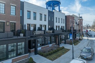 Mycroft Row in Clarendon Hills, IL - Building Photo