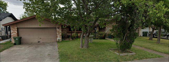 property at 414 W Cowan Terrace