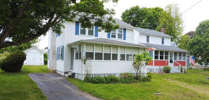 31 Meriden Rd in Old Lyme, CT - Building Photo - Building Photo