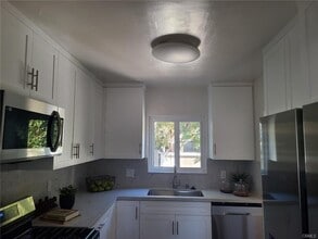 1206 Phelan Ln in Redondo Beach, CA - Building Photo - Building Photo