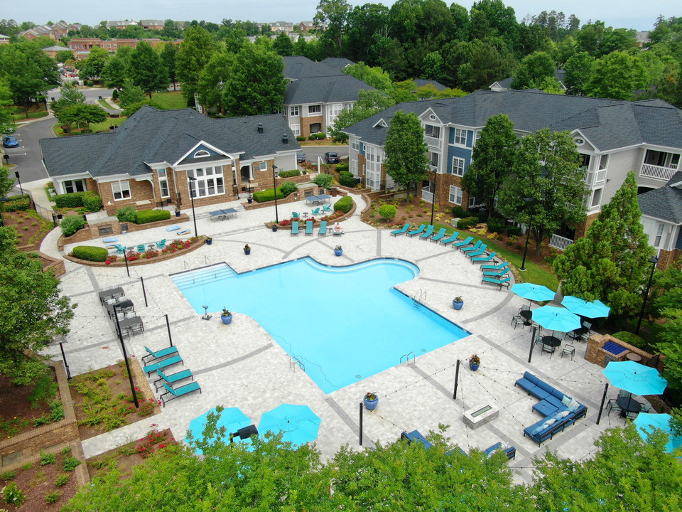 The Reserve at Meadowmont Apartments and T... in Chapel Hill, NC - Foto de edificio