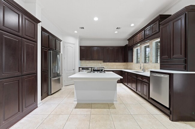 property at 361 W Tupelo Green Cir