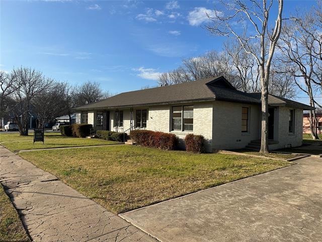 315 W Main St in Midlothian, TX - Foto de edificio - Building Photo