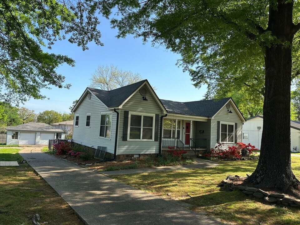 3815 Free Ferry Ln in Fort Smith, AR - Building Photo