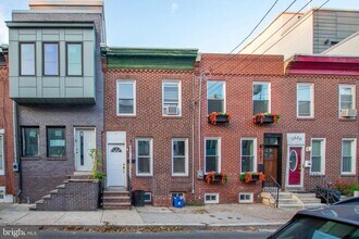 2043 Gerritt St in Philadelphia, PA - Building Photo - Building Photo