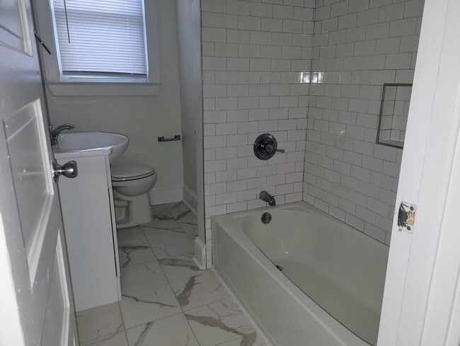 608 N Driver St in Durham, NC - Foto de edificio - Building Photo