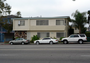 811 Centinela Ave Apartamentos