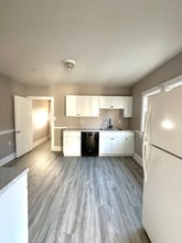 2053 Robin St in Lakewood, OH - Building Photo - Building Photo