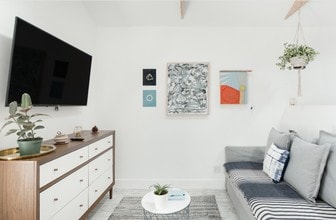 829 Nowita Ct in Los Angeles, CA - Foto de edificio - Building Photo