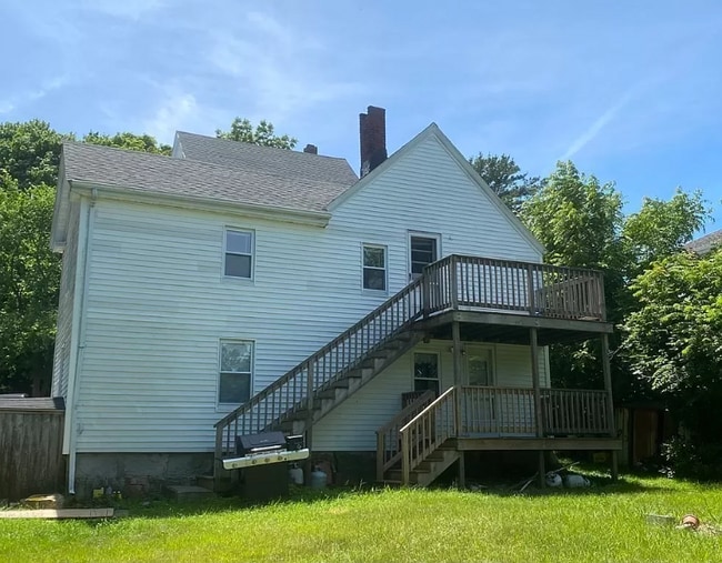 129 Essex Ave in Gloucester, MA - Building Photo - Building Photo