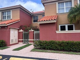 6104 NW 114th Pl in Doral, FL - Building Photo