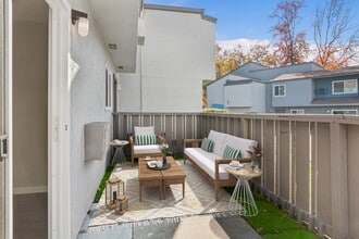 Trailview in Concord, CA - Building Photo - Building Photo