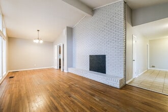 2076 Cherrybrook Dr in Decatur, GA - Building Photo - Building Photo