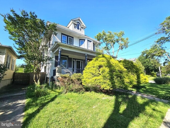951 Park Ave