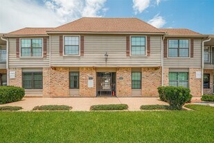 606 Marshall St, Unit 35 in Houston, TX - Building Photo