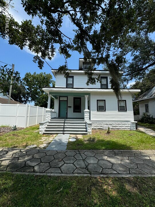 135 E 17th St-Unit -1 in Jacksonville, FL - Building Photo