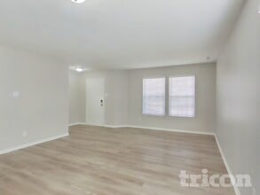 1434 Ripplewood Dr in Danville, IN - Foto de edificio - Building Photo