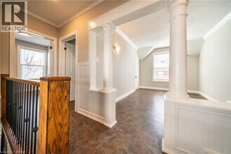 76 Richmond St in Brantford, ON - Building Photo - Building Photo