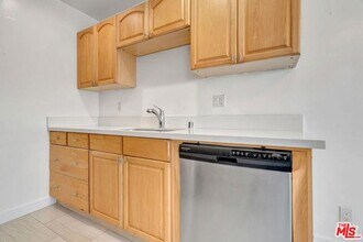 119 Paloma Ave in Los Angeles, CA - Building Photo - Building Photo