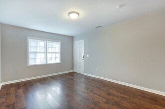1724 E 39th St in Savannah, GA - Building Photo - Building Photo