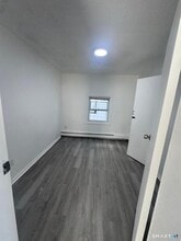 265 6th St, Unit 3rd in Bridgeport, CT - Foto de edificio - Building Photo