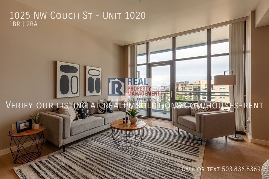 1025 NW Couch St in Portland, OR - Building Photo