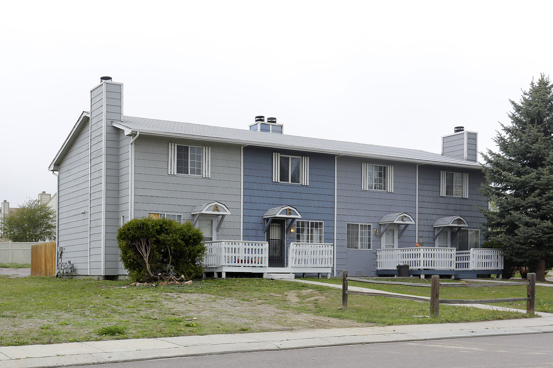 1984 Mineola St in Colorado Springs, CO - Foto de edificio