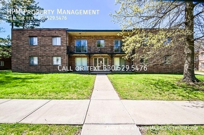 property at 842 S Green Rd