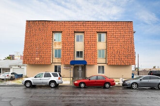 Carmel Condo Apartments in Las Vegas, NV - Building Photo - Building Photo