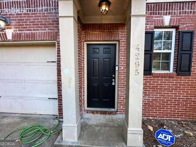 4295 Youngstown Cir in Stone Mountain, GA - Building Photo - Building Photo