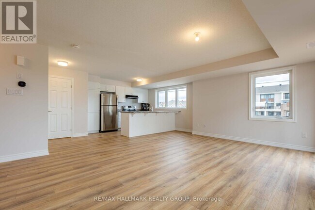 292 Zenith Private in Ottawa, ON - Building Photo - Building Photo