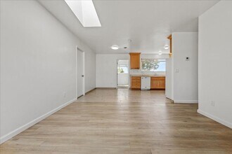 1711 Yosemite St in Seaside, CA - Building Photo - Building Photo