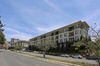 Building - Regents Court Apartamentos in San Diego, California