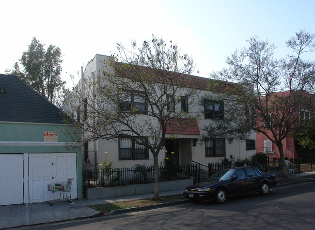 871 N Oxford Ave in Los Angeles, CA - Building Photo - Building Photo