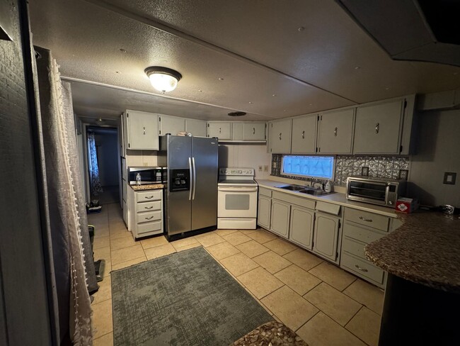 2901 Standpipe Rd in Carlsbad, NM - Building Photo - Building Photo