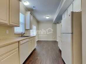 4263 N Gensen Loop in Cincinnati, OH - Building Photo - Building Photo