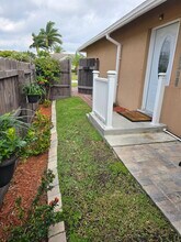 662 SW Sarazen Ave, Unit Charming Furnished apto in Port St. Lucie, FL - Building Photo - Building Photo