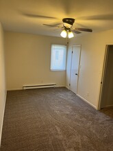 402 W Jackson St, Unit 05 in Warsaw, MO - Building Photo - Building Photo