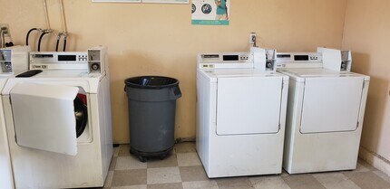 14818 Lemoli Ave in Gardena, CA - Foto de edificio - Building Photo