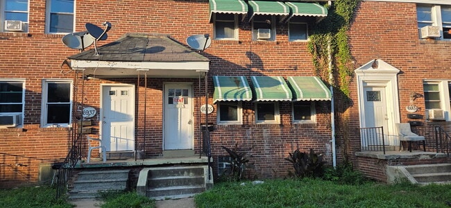 property at 6935 Reisterstown Rd