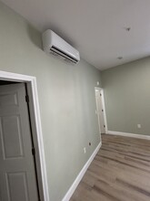 110 8th St in New Bedford, MA - Building Photo - Building Photo