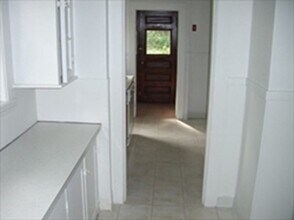 283 Lowell Ave in Newton, MA - Building Photo - Building Photo