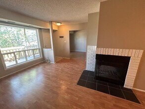1503-1503 Mill Woods Rd E in Edmonton, AB - Building Photo - Building Photo