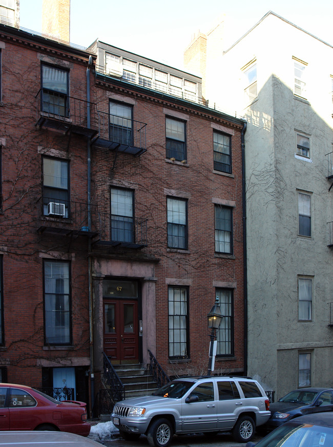 67 Hancock St