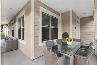 10801 Sierra Vista Pl in Tampa, FL - Building Photo - Building Photo